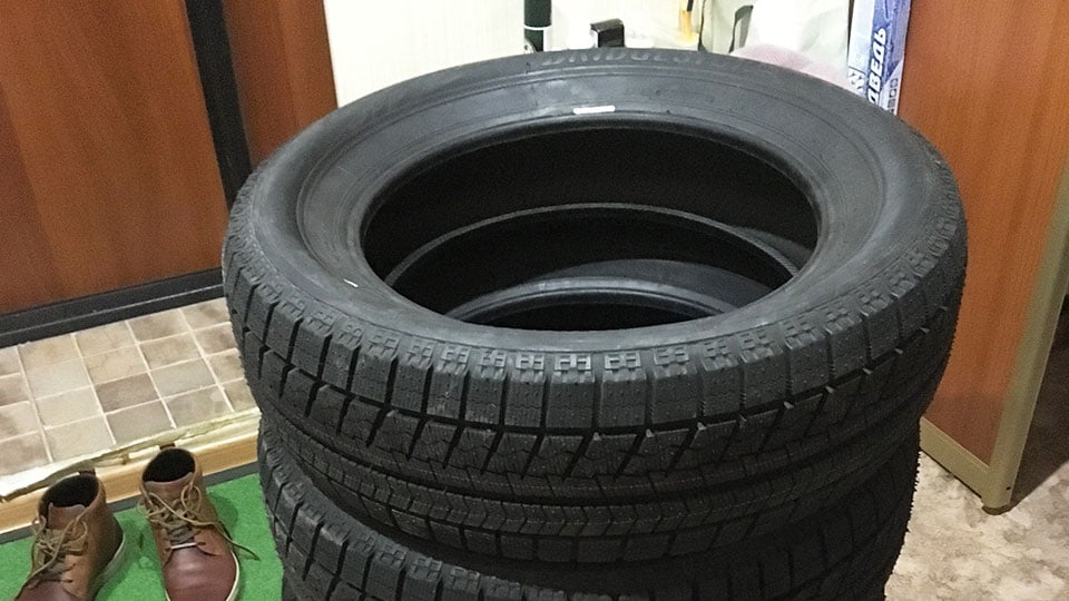 Зимние шины Bridgestone Blizak VRX 215/60/R17