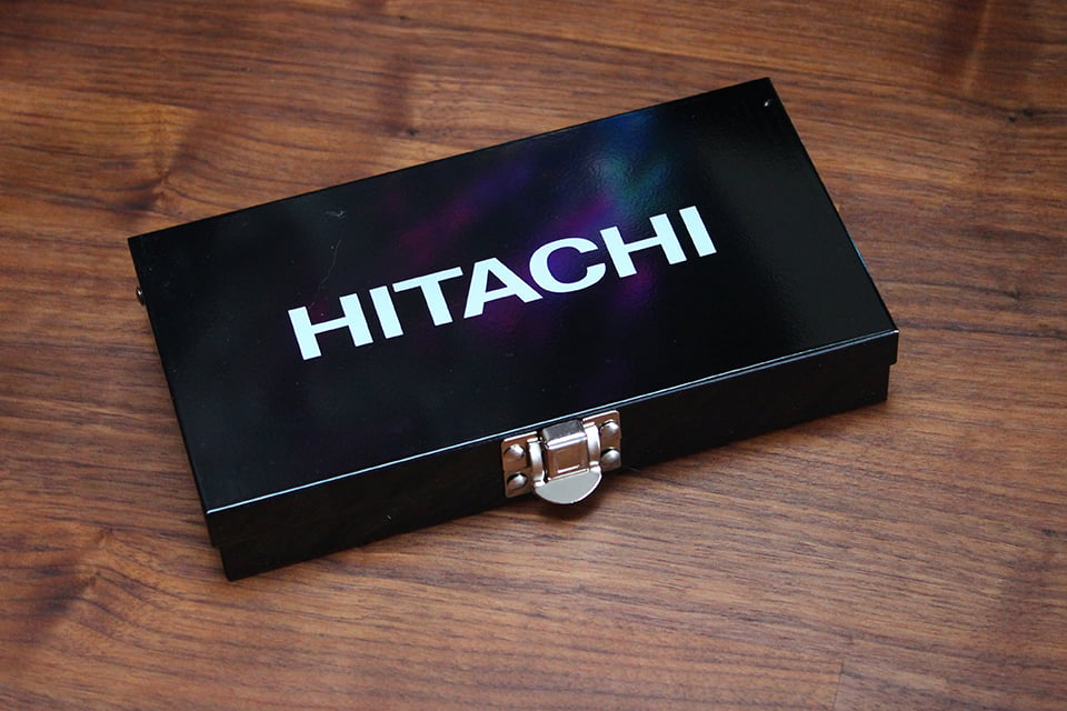 Трещотка с набором головок 1/4" Hitachi